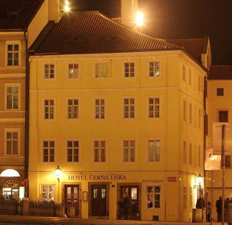 Cerna Liska Praga Exterior foto