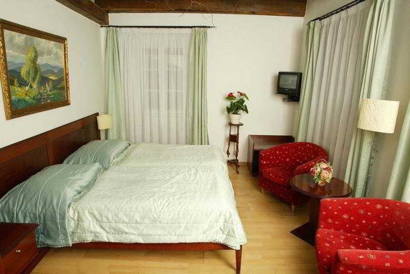 Cerna Liska Praga Exterior foto