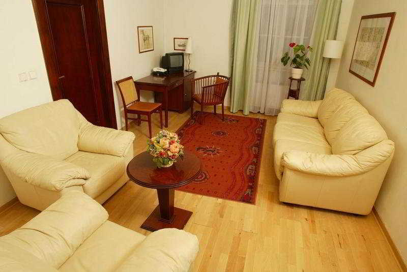 Cerna Liska Praga Exterior foto